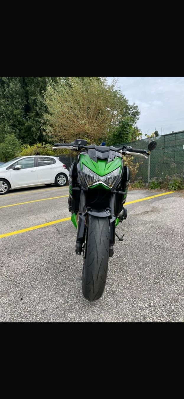 Kawasaki Strasse: Kawasaki Z800, 2013, 35kw – Gebraucht aus Versoix von FromHumanToGod 1