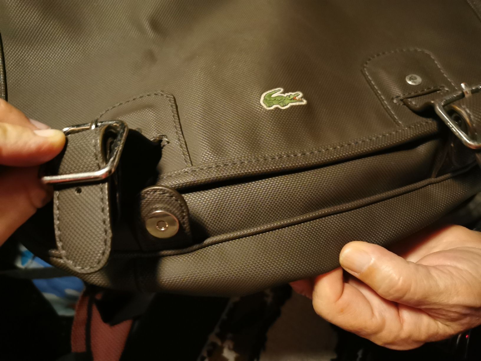 Lacoste Taschen für Damen: Lacoste Handtasche Braun – Gebraucht aus Cham von julayla 2