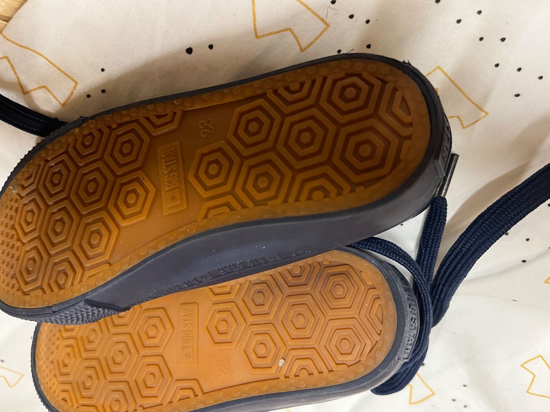 Scarpe per ragazzi: Sneaker Big Star Gr. 28 – Nuovo (secondo la descrizione) da Adelboden venduto da Jestil20 3