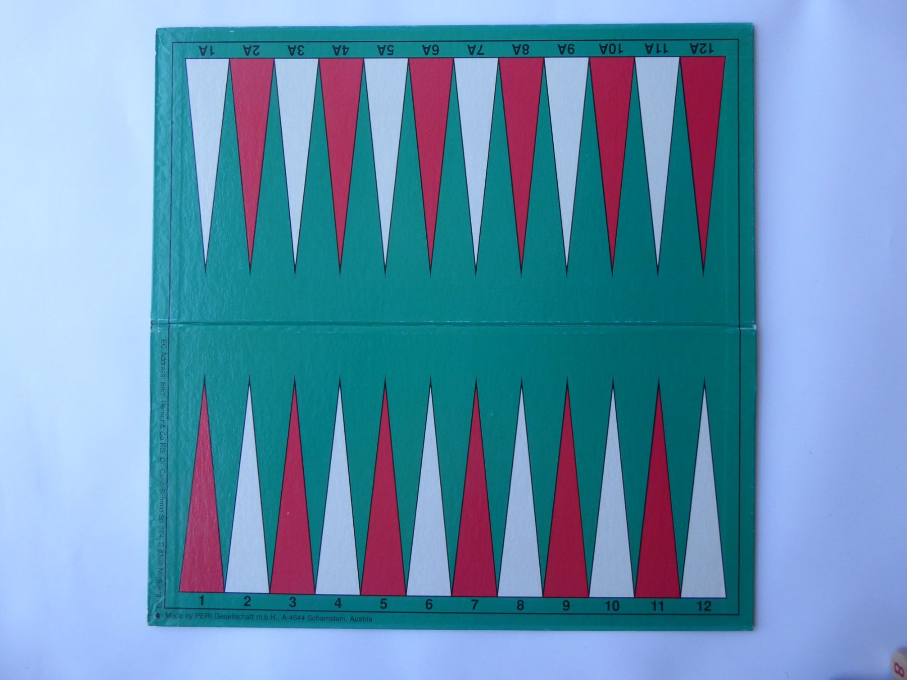 Giochi: Beidseitiger Spielplan Backgammon und Wettrennen, PERI – Usato da Turbenthal venduto da Panau 1