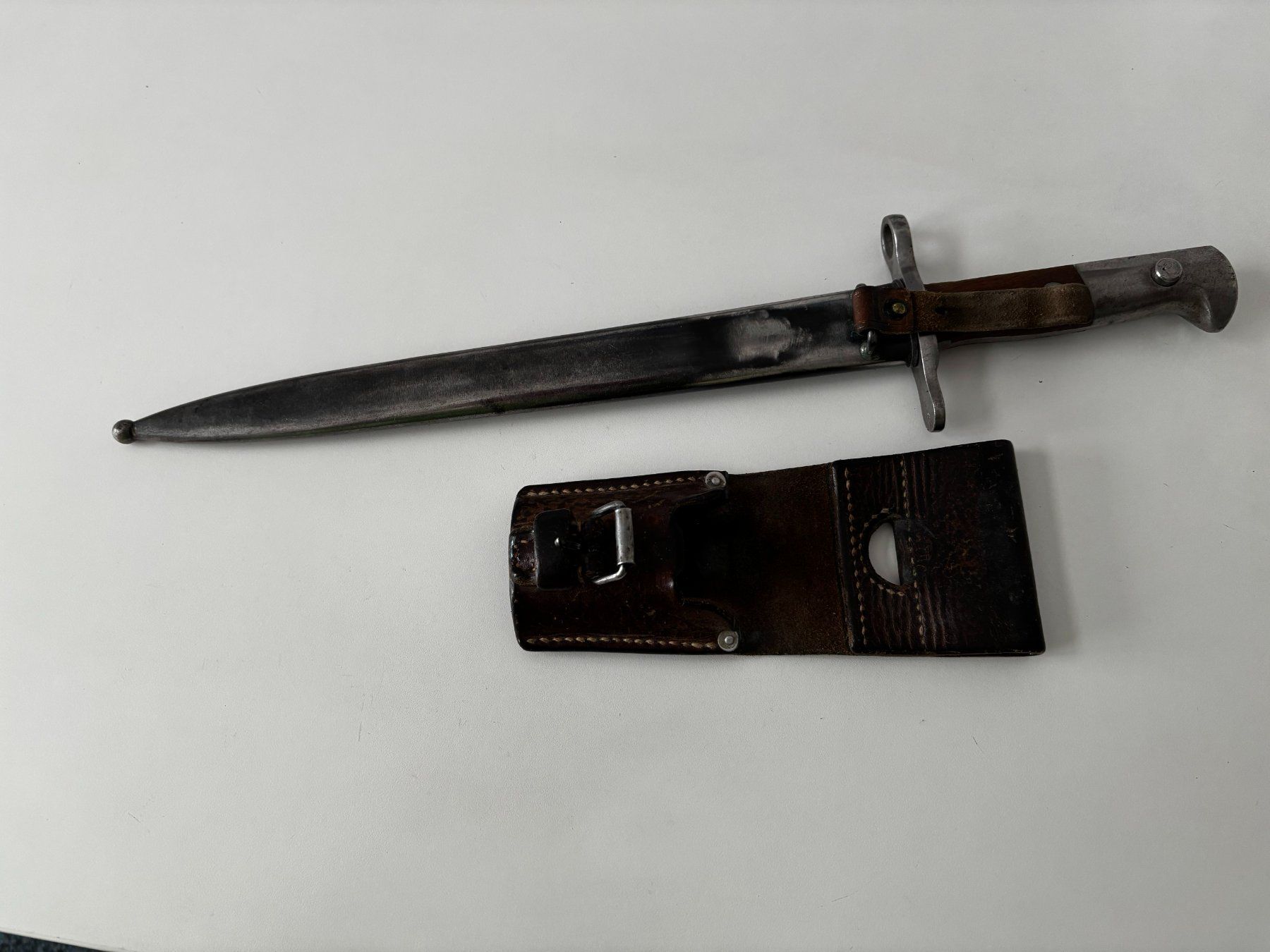 Schweizer Armee Armi bianche: Militär-Säbel mit Halter – Usato da Schaffhausen venduto da Hampelliese 2