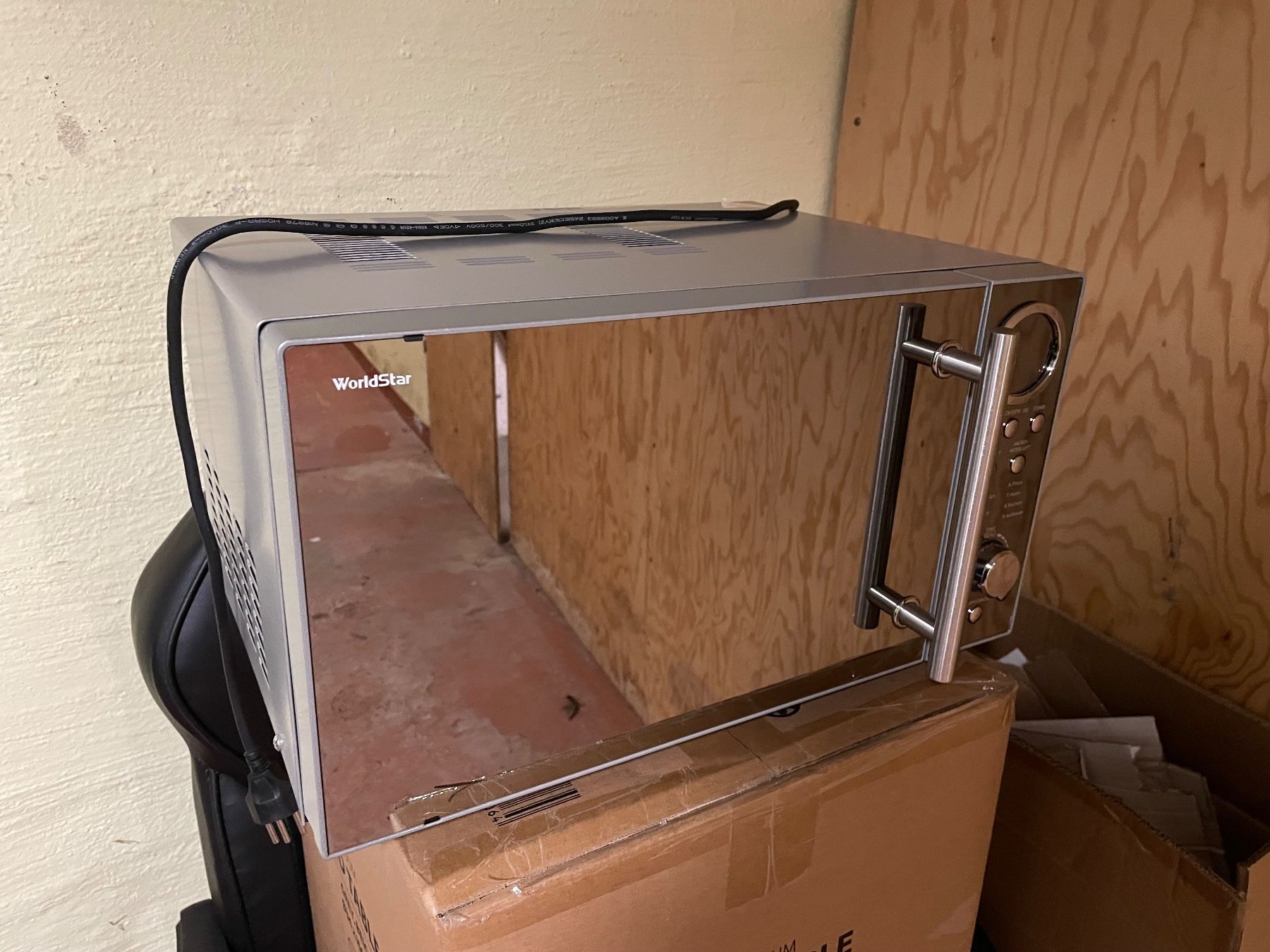 Elettrodomestici da cucina: Microwelle mit Heissluft – Usato da St. Gallen venduto da alexa89