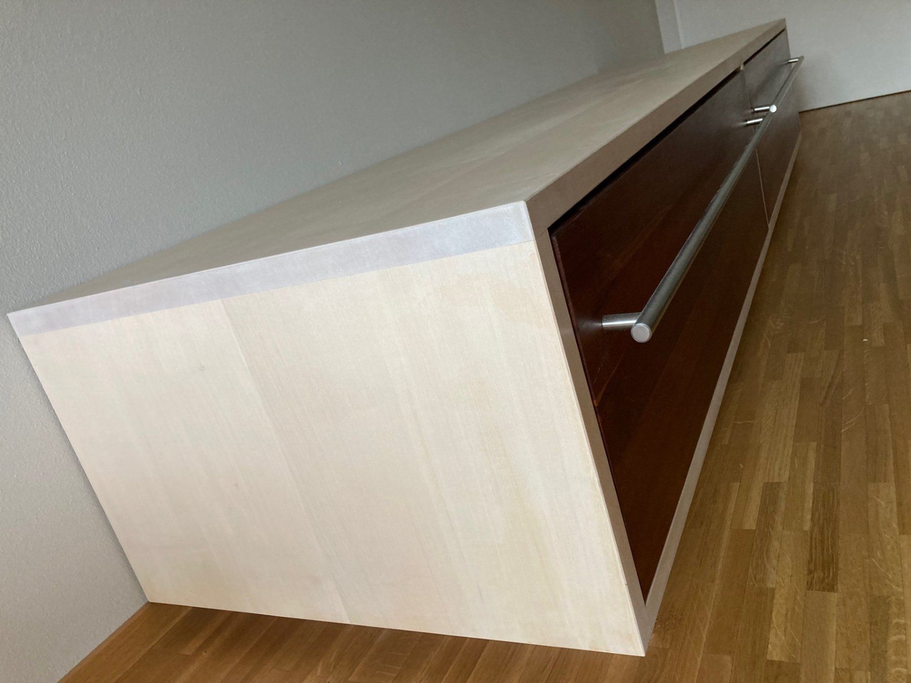 Articoli in legno: Schweizer Design Sideboard mit Zwetschenholz (Schubladen) – Usato da Faulensee venduto da Teukrer 4