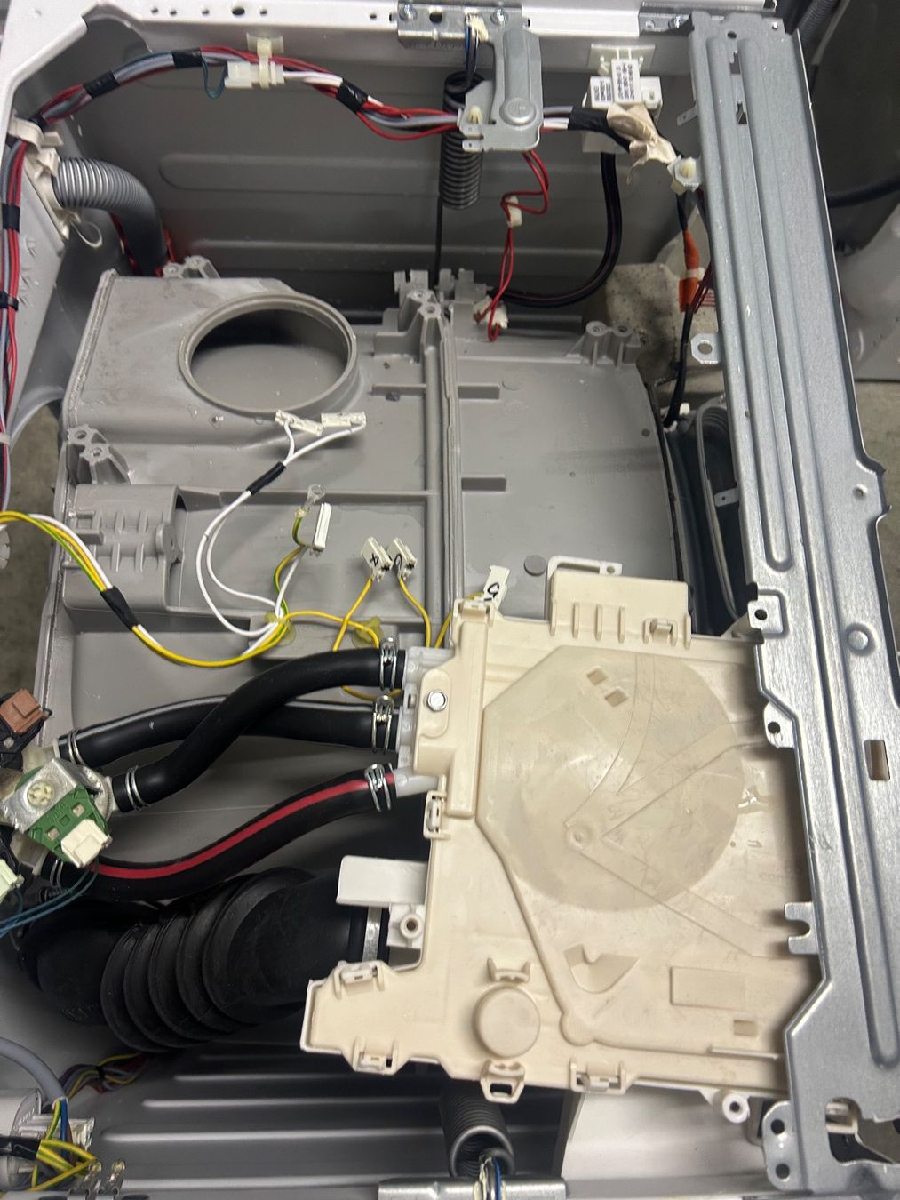 AEG Lavatrici: Waschmaschine AEG – Usato da Zürich venduto da Barca10 5