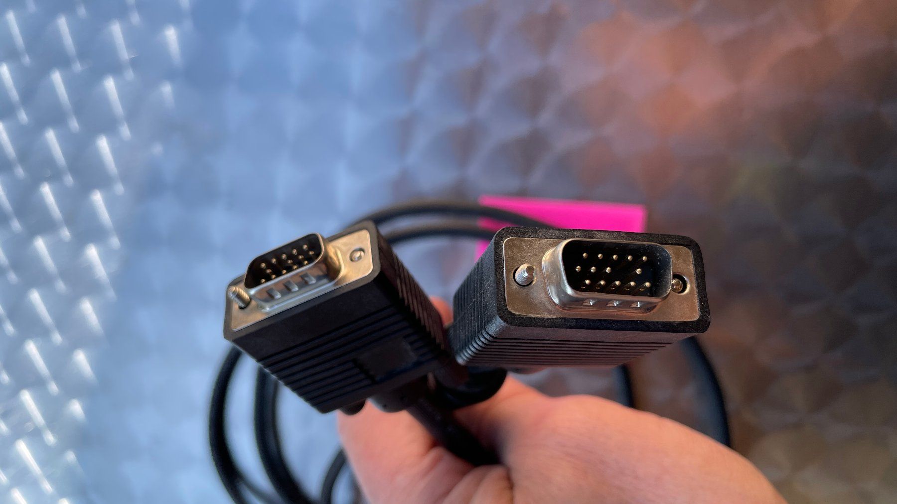 Cavi: SVGA VGA Monitorkabel 2m – Usato da Glattfelden venduto da cybermaxx 1