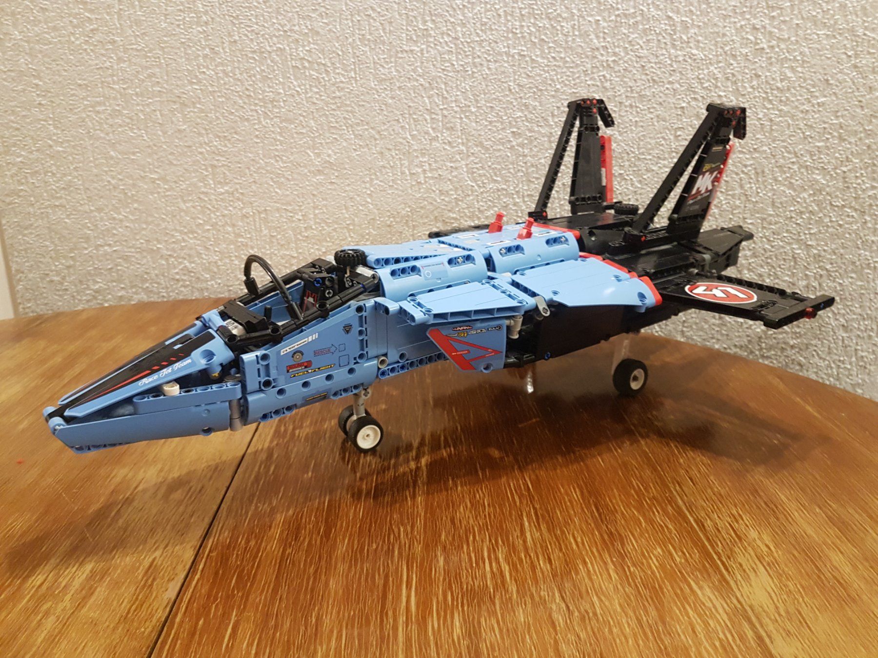 Lego Kit di costruzioni: LEGO Technic 42066 Air Race Jet – Usato da Basadingen venduto da NekoBricks 1