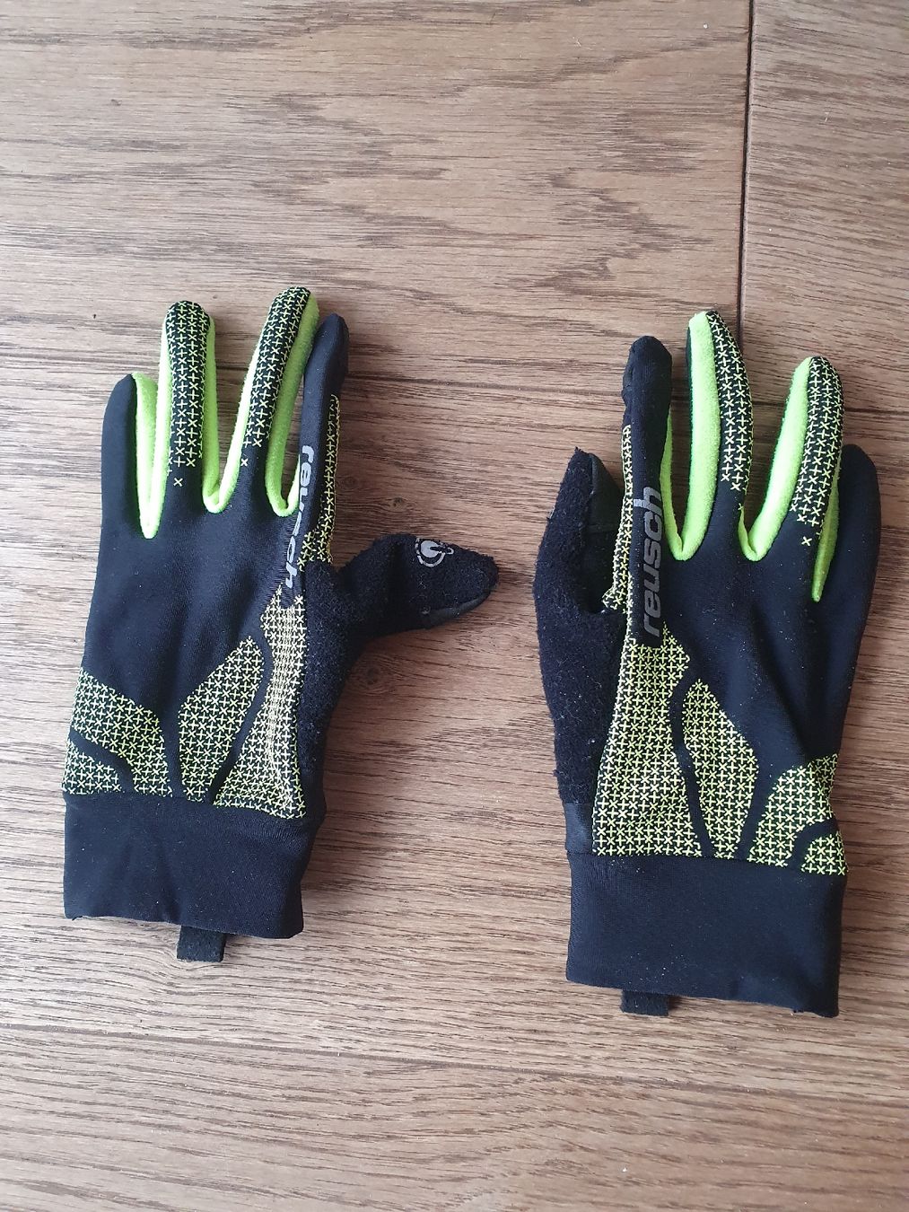 Reusch Guanti: Reusch Softshellhandschuhe Ian Junior,  Gr. 4.5 /  XS – Usato da Arni AG venduto da Xalia