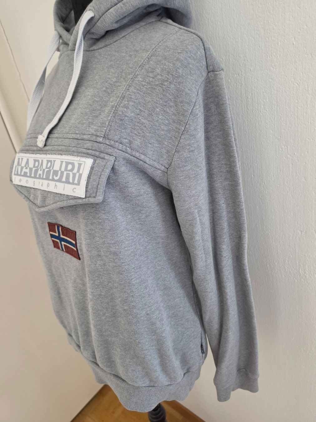 Napapijri Maglioni & Felpe: Hoodie Napapijri Gr. S – Usato da Stäfa venduto da flamingo_17 3