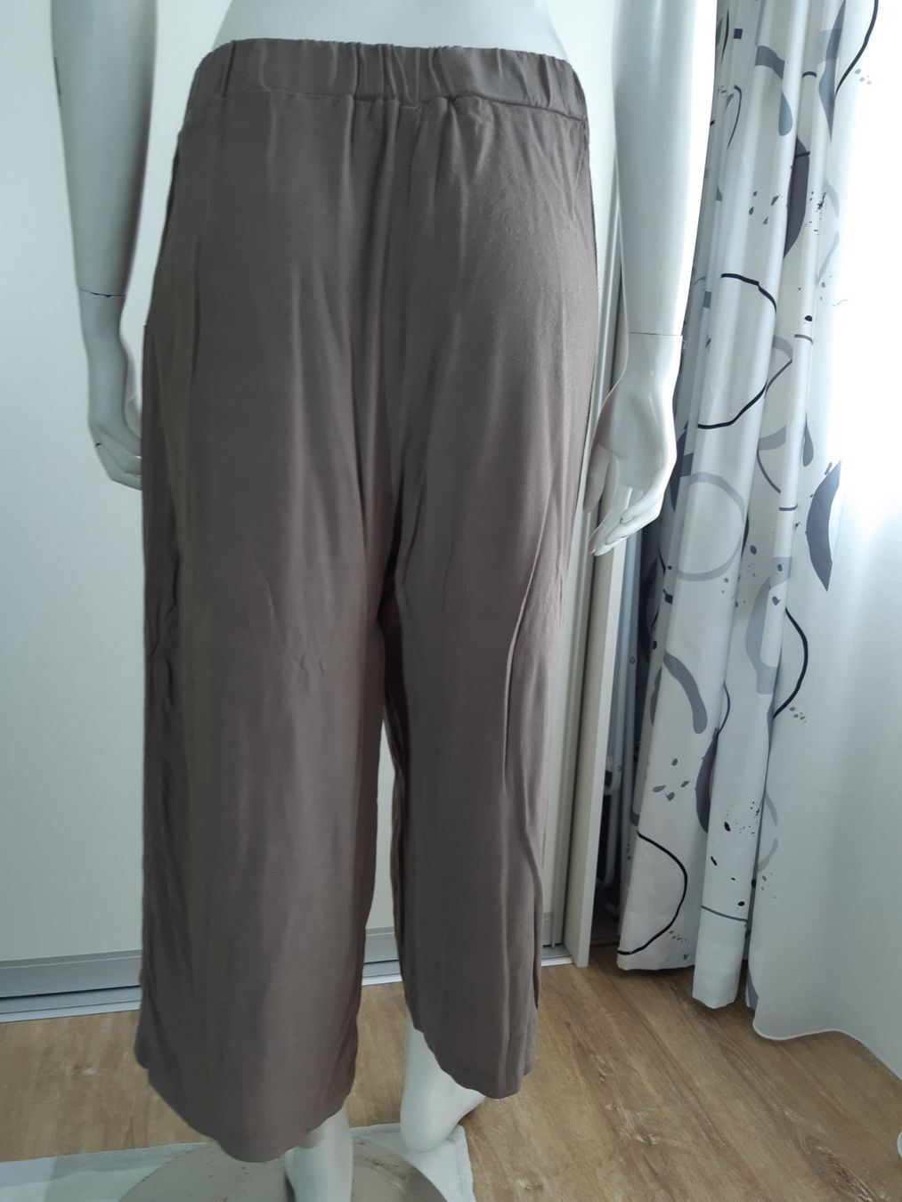 Nile Pantaloni: Caprihose Gr. L von Nile – Usato da Thierachern venduto da Shila99 3