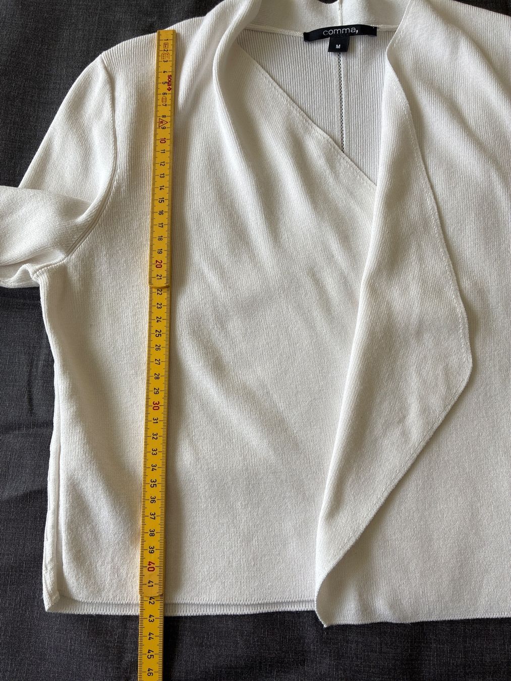 Bolero: kurze Strickjacke von comma in Gr 40 – Usato da Davos Platz venduto da nanigl 7
