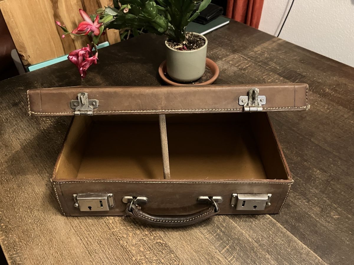 Koffer & Taschen: Köfferchen – Gebraucht aus Zürich von ylluw50 1