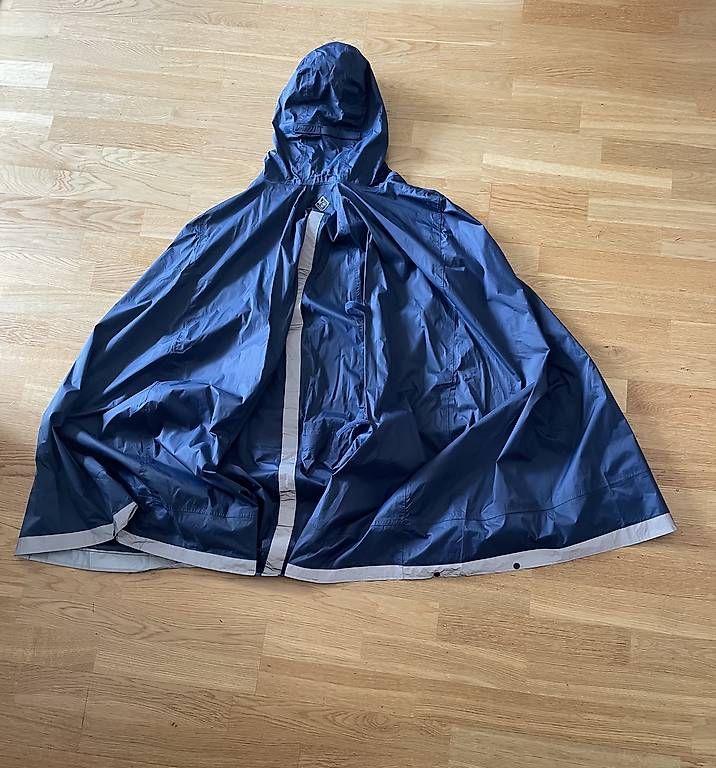 Sonstige Kleidung & Accessoires: Fahrrad-Regencape  – Gebraucht aus Zürich von RuHa01 2
