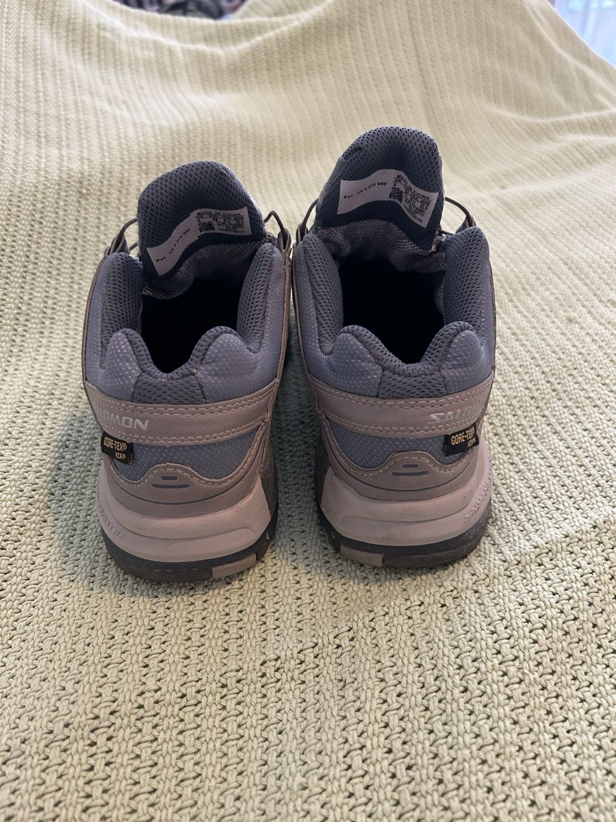 Salomon Scarpe da donna: Salomon Wanderschuhe Gore-Tex Grösse 38 EUR – Usato da Zürich venduto da LeaMilj 4