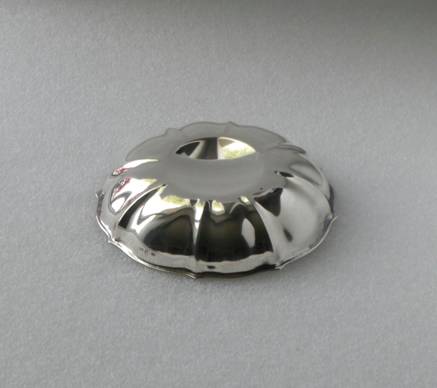 Plateaux: Silberteller 800 Silber Rose Kleeblatt Silbertellerchen – D'occasion à Frauenfeld par Astra13 2