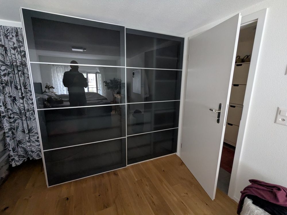 Schiebetüren zu IKEA PAX Schrank grau Glas (Gebraucht) in Jegenstorf ...