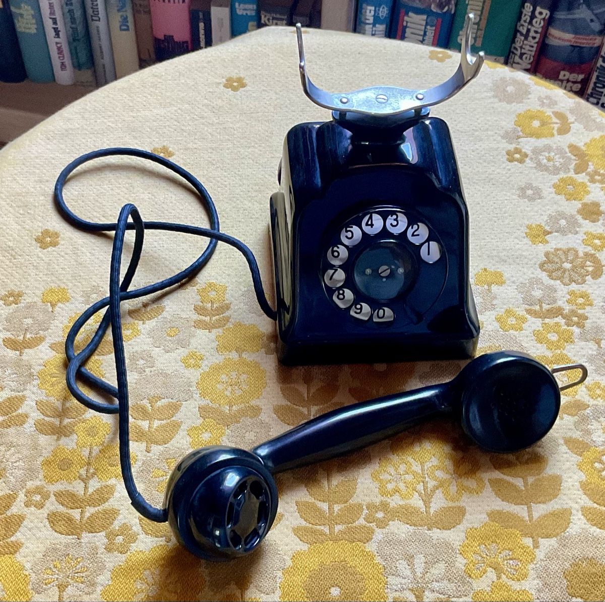 Telefoni: Altes Bakelit Telefon – Usato da Endingen venduto da nathan05 1