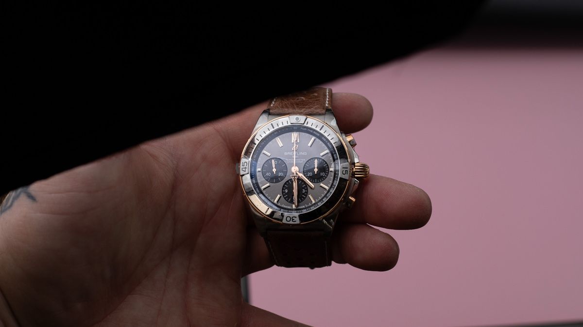 Breitling Uhren: Breitling CHRONOMAT B01 42 TRIUMPH    – Neu (gemäss Beschreibung) aus Zürich von RotthoffWatchGroup 4