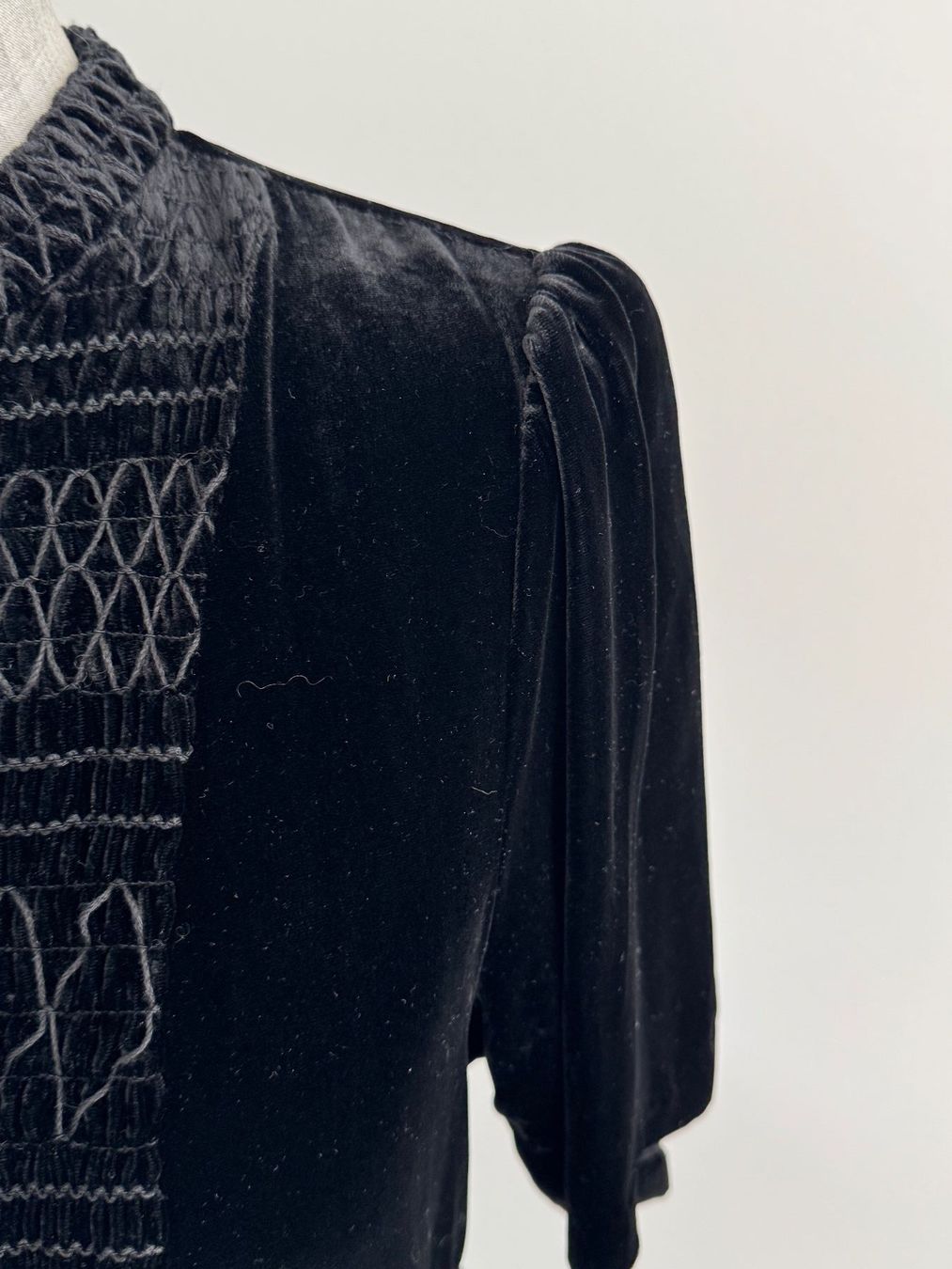 Maje Vestiti: Maje Samtkleid Grösse 3 – Nuovo (secondo la descrizione) da neerach venduto da Ywonder 3