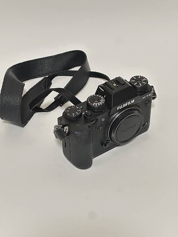 Fujifilm Kamera: Fuji X-T2 – Gebraucht aus Aarau von karamm