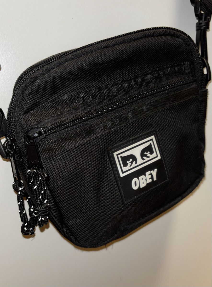 Altro in  Abbigliamento & Accessori: Sacoche Obey – Nuovo (secondo la descrizione) da Boudry venduto da gib_8grt 1
