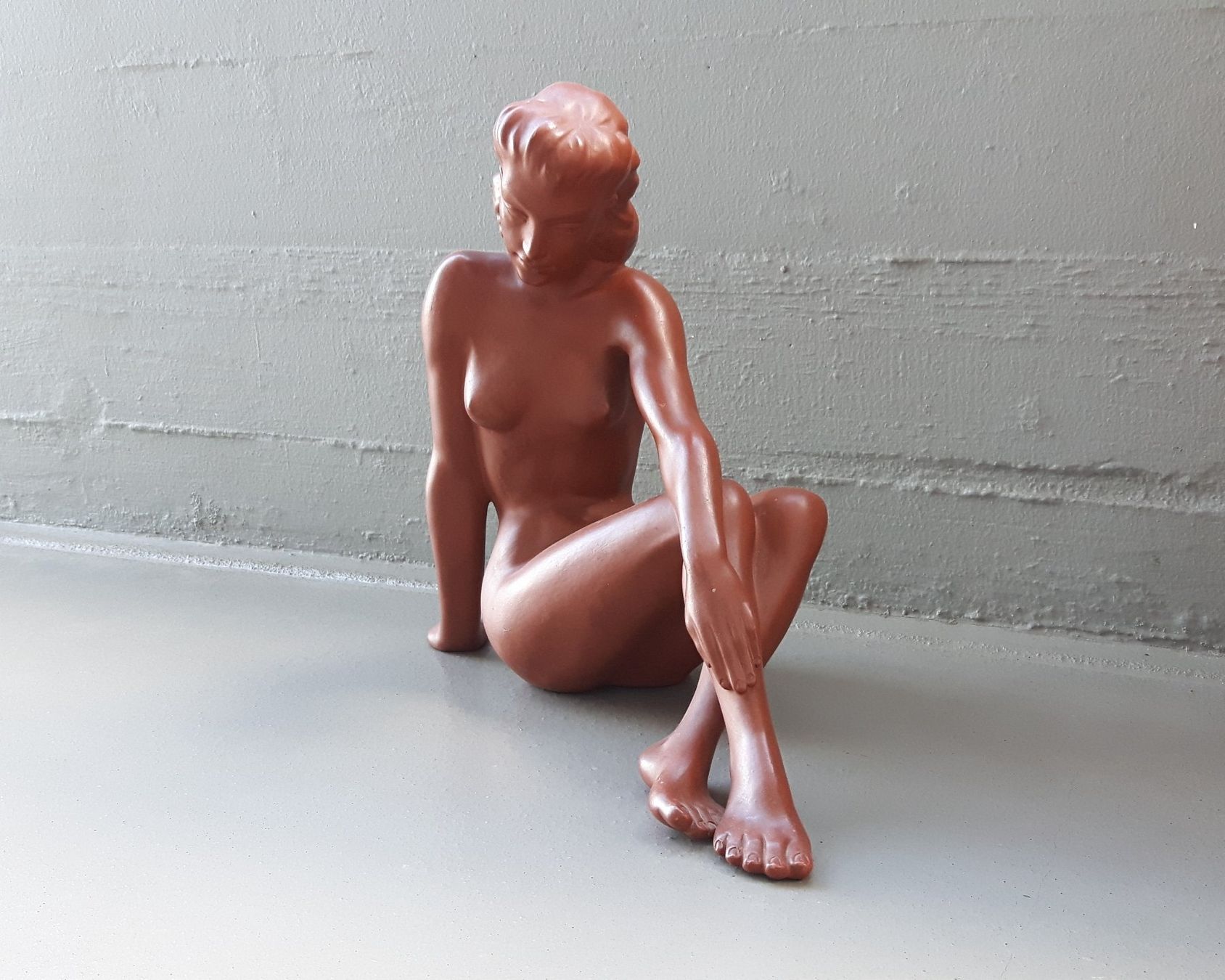 Skulpturen & Statuen: weiblicher Akt Gmundner Keramik – Gebraucht aus Zürich von brinkosos 1