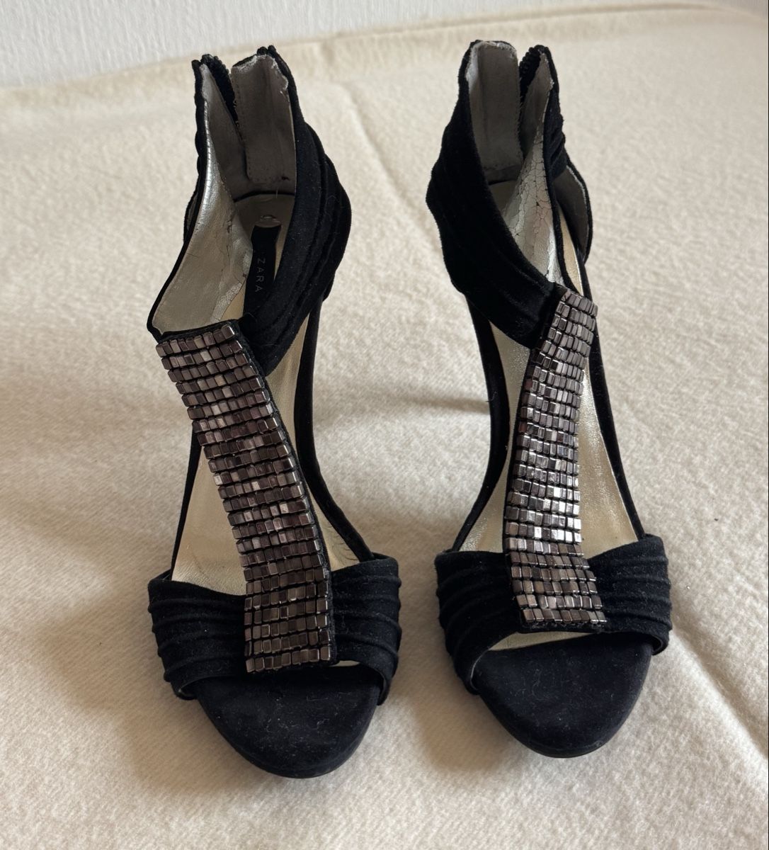 Zara Scarpe da donna: Vintage Zara rhinestone heels – Nuovo (secondo la descrizione) da Aigle venduto da 029_mbn