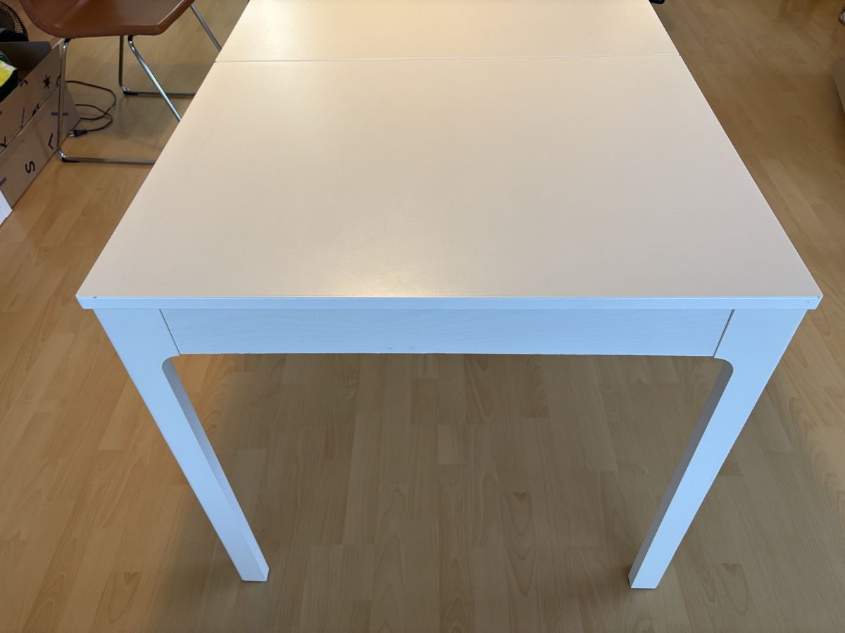 Tables: Ikea Ekkedalen Extendable Dining Table Condition – Neuf (Voir description) à Zürich par Maasare 5