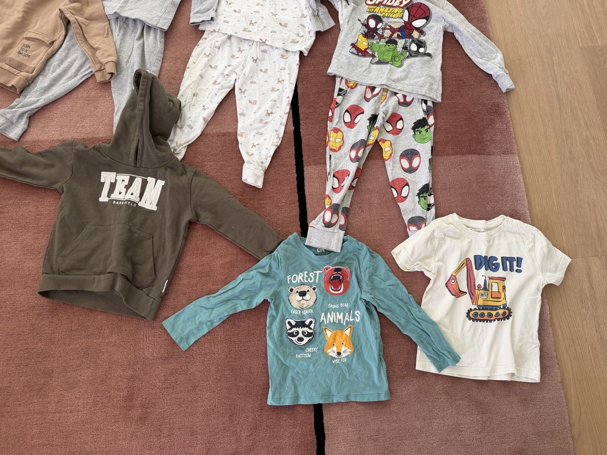 Lotti & Set di vestiti: Jungen-Kleidungspaket Gr. 98 – Usato da Therwil venduto da srosselli 2