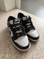 Nike Dunk Low SB Panda  Grösse 37.55 guter Zustand
