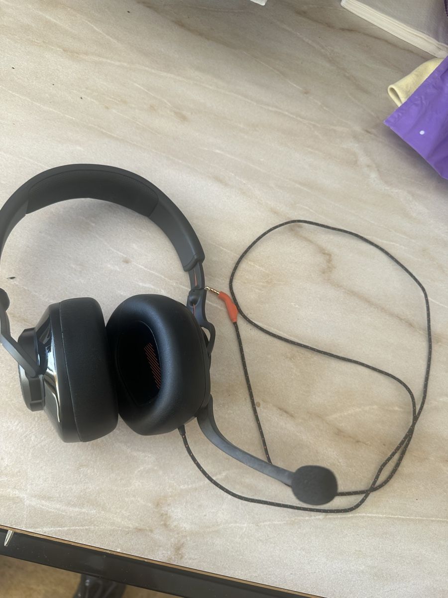 JBL Cuffie: JBL Quantum 100 Gaming Headset - Top Zustand! – Nuovo (secondo la descrizione) da Tschierv venduto da Screamingwolfguitars 2