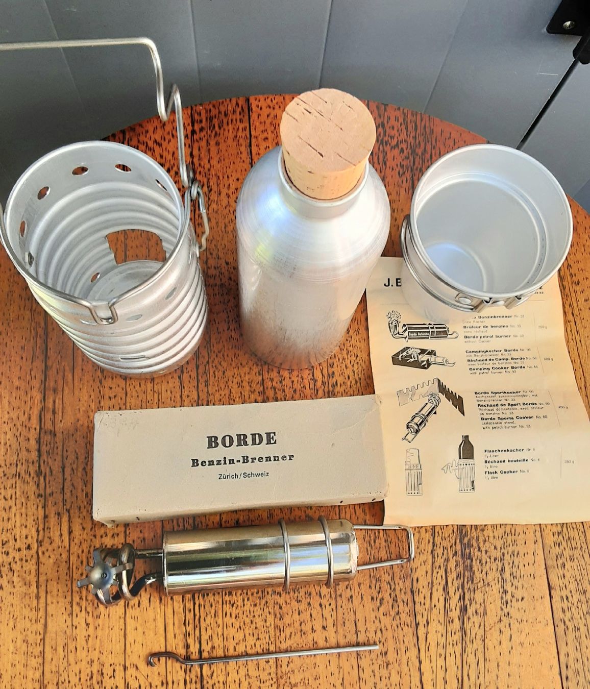 Cuisines complètes: Borde Benzin Brenner,Bordeflasche,Camping,Benzinkocher – D'occasion à Grosswangen par Spengler66