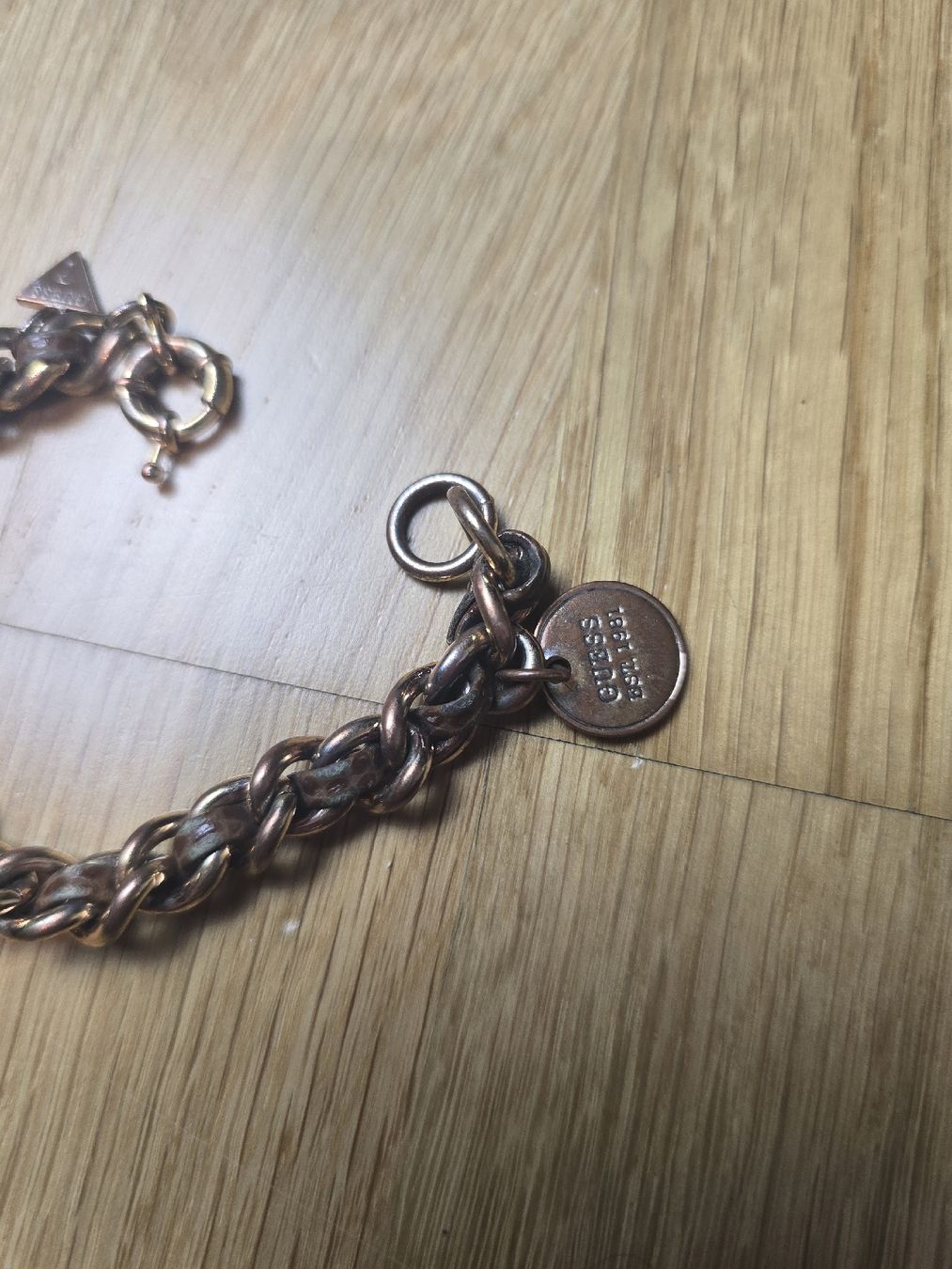 Guess Bracciali & Braccialetti: Armband von Guess – Usato da Regensdorf venduto da Donaldduck0907 1