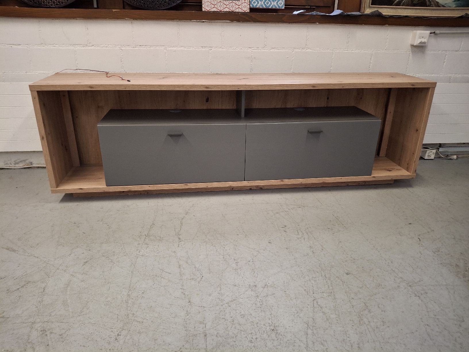 Pfister Mobili TV: BYYU Lowboard, Sideboard Lizzano, Möbel Pfister – Usato da Fislisbach venduto da HurtiBrocki 7
