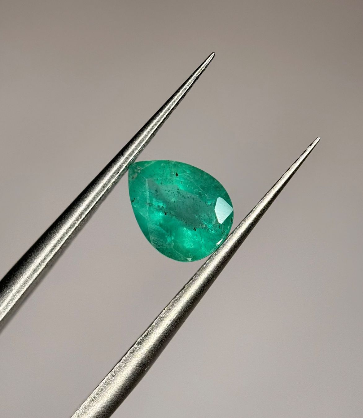 Pietre preziose: Ab 1 Fr. - 0.88 ct Smaragd mit Zertifikat – Nuovo (secondo la descrizione) da Mauren venduto da LieGems 1