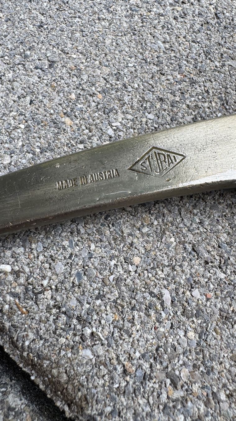 Petzl Kletterausrüstungen: Schweizer Armee Eispickel original – Neu (gemäss Beschreibung) aus Burgdorf von Catbagger64 1