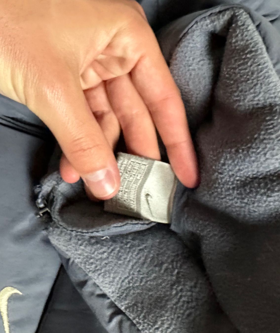 Gilet & Giacche: Nike Daunenweste Grösse M – Usato da Wolfhalden venduto da GodzillaArchive 6