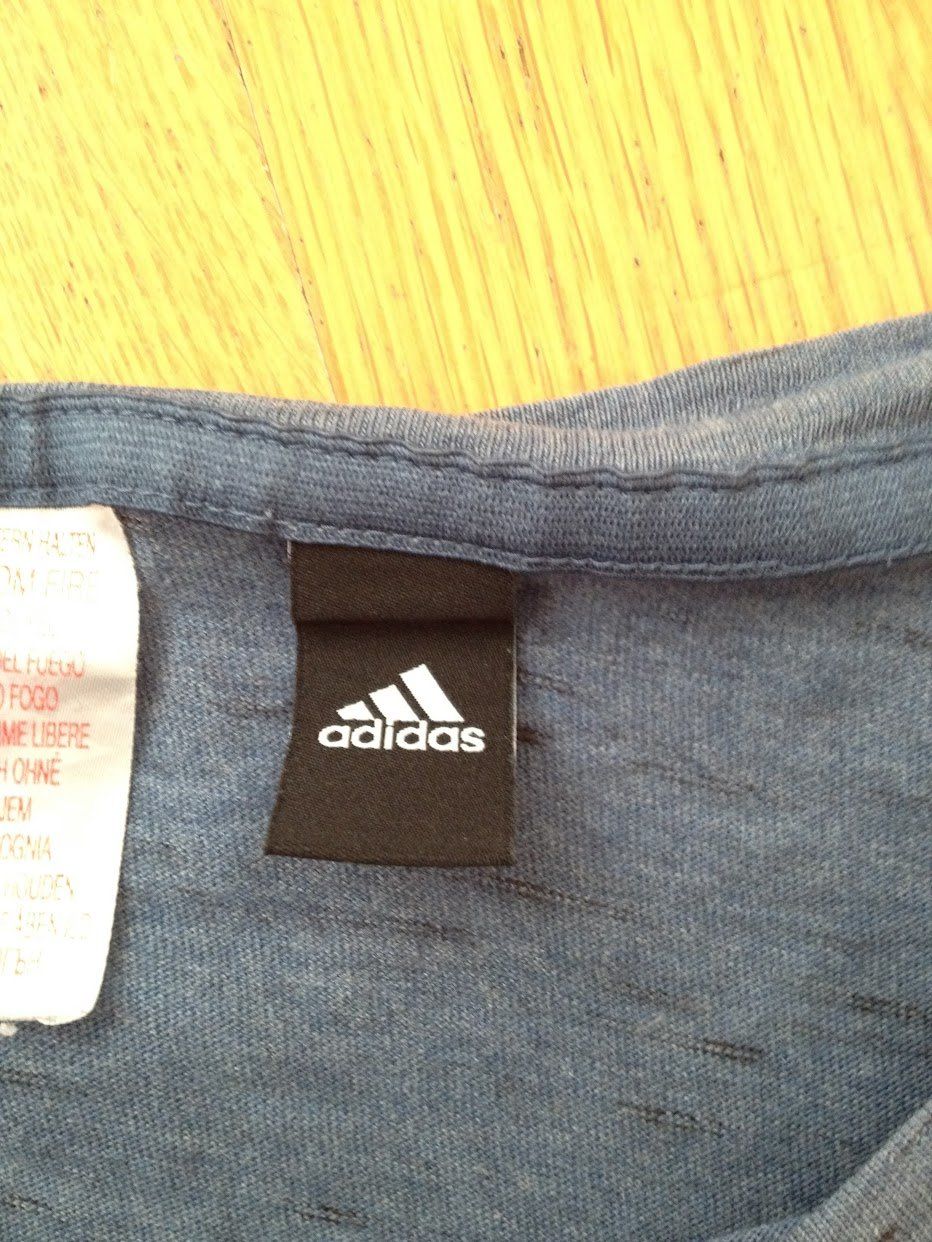 Adidas T-shirt: Shirt Adidas – Usato da Dübendorf venduto da Fip05 1