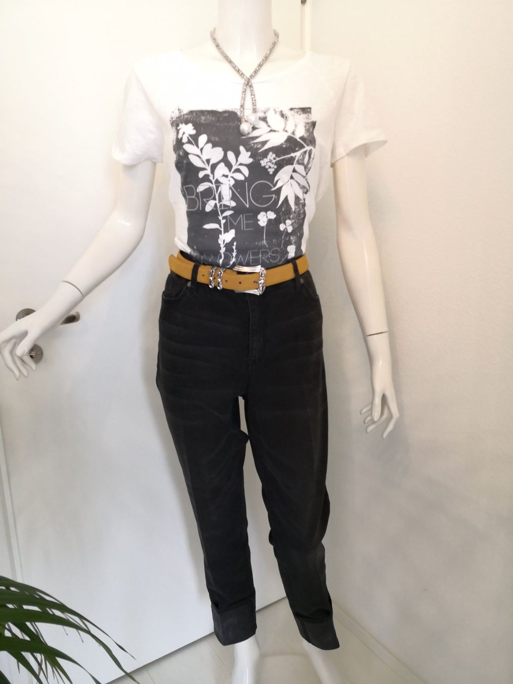 Mango Jeans: 🤩MANGO VIOLETA JEANS SCHWARZ – Neuf (Voir description) à Olten par Naja-Twins-Twins 1