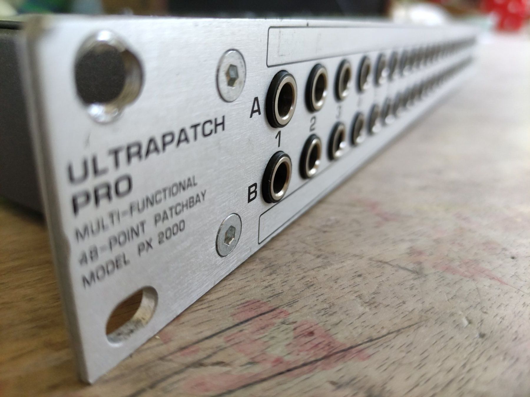 Behringer Systèmes de contrôle: Behringer PX 2000 Patchbay – D'occasion à Wetzikon ZH par schirkahn 1