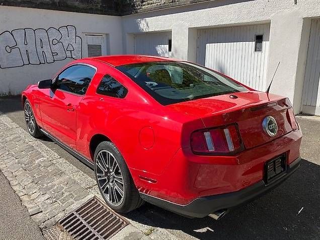 Automobili: Ford Mustang GT 4.6 Premium – Usato da Zürich venduto da peterinhoengg 2