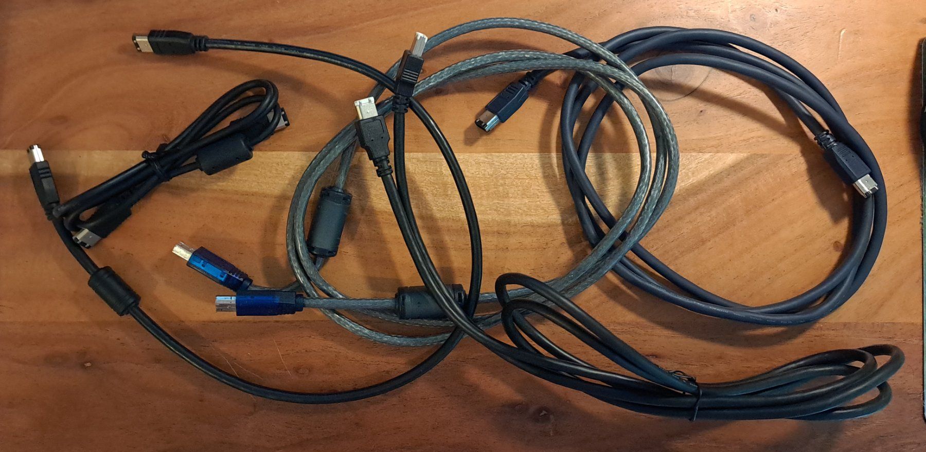 Kabel: FireWire-kabel Set, 5 FireWire-Kabel – Gebraucht aus Dottikon von Flecki8800