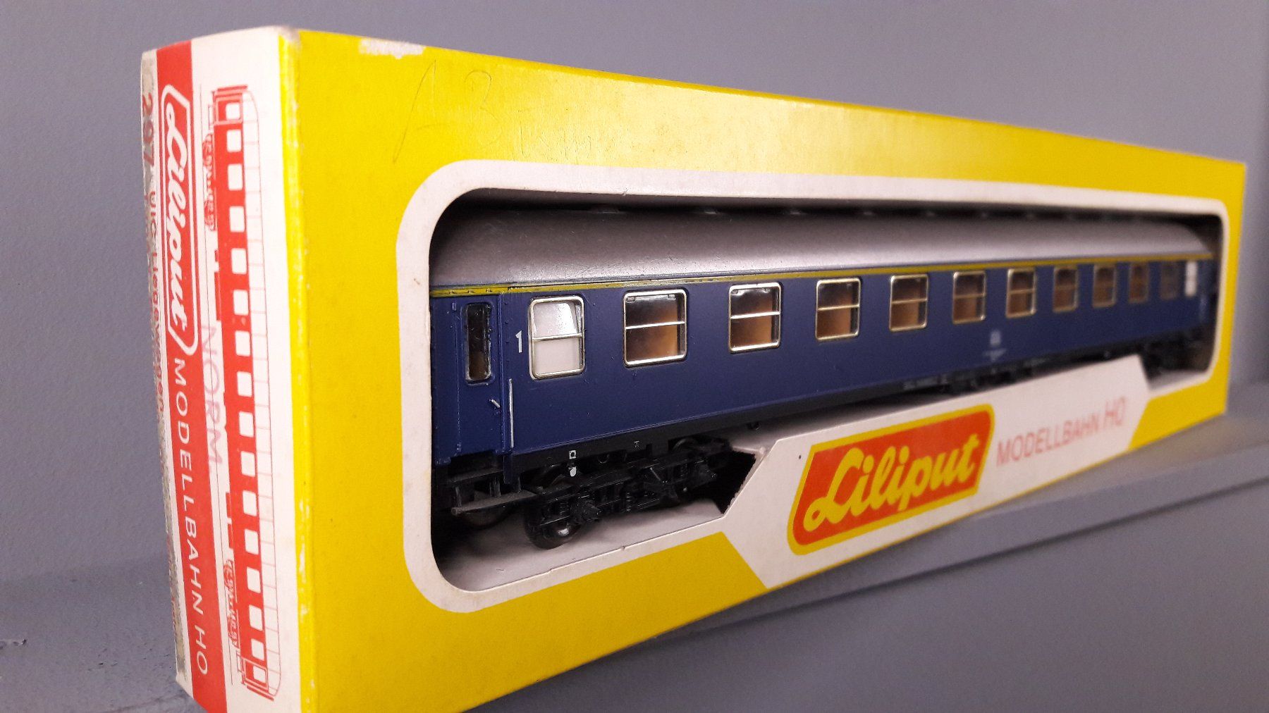 Liliput Modellini di ferrovie: Personenwagen – Usato da Burgdorf venduto da Optimal14 6