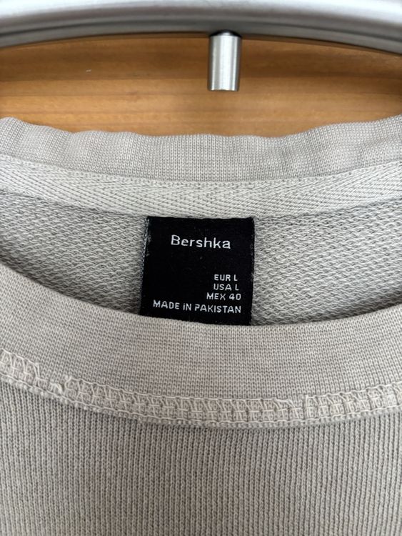 Bershka T-shirt: Beiges Bershka Oversize T-Shirt – Usato da Solothurn venduto da skillsine 1