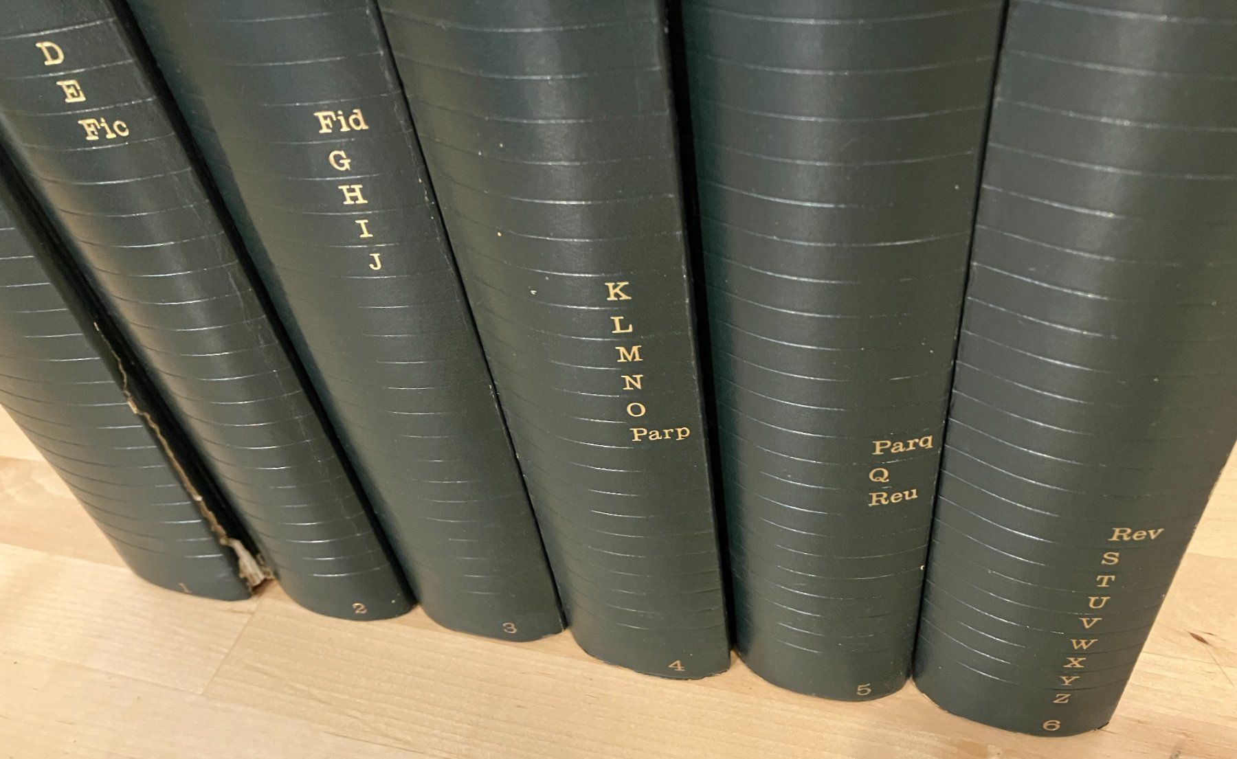 Bücher: Dictionnaire Le Robert 1966 - Édition Complète 6 Vol. – Gebraucht aus Chêne-Bougeries von Vintage-Era 3