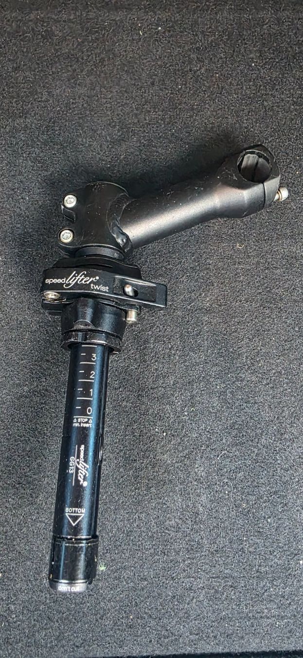 Pezzi di ricambio: Lenkererhöhung Speedlifter Twist , E-Bike Flyer – Usato da Buchs SG venduto da MATGEOMAR