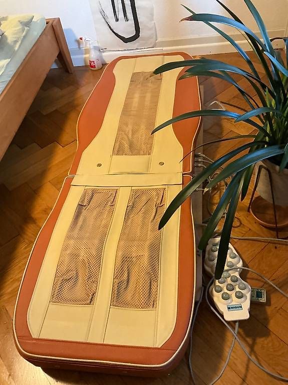 Dispositivi per massaggi: MIGUN Thermo Massageliege  – Usato da Basel venduto da singbar 1