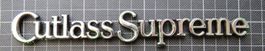 Oldsmobile Cutlass Schriftzug