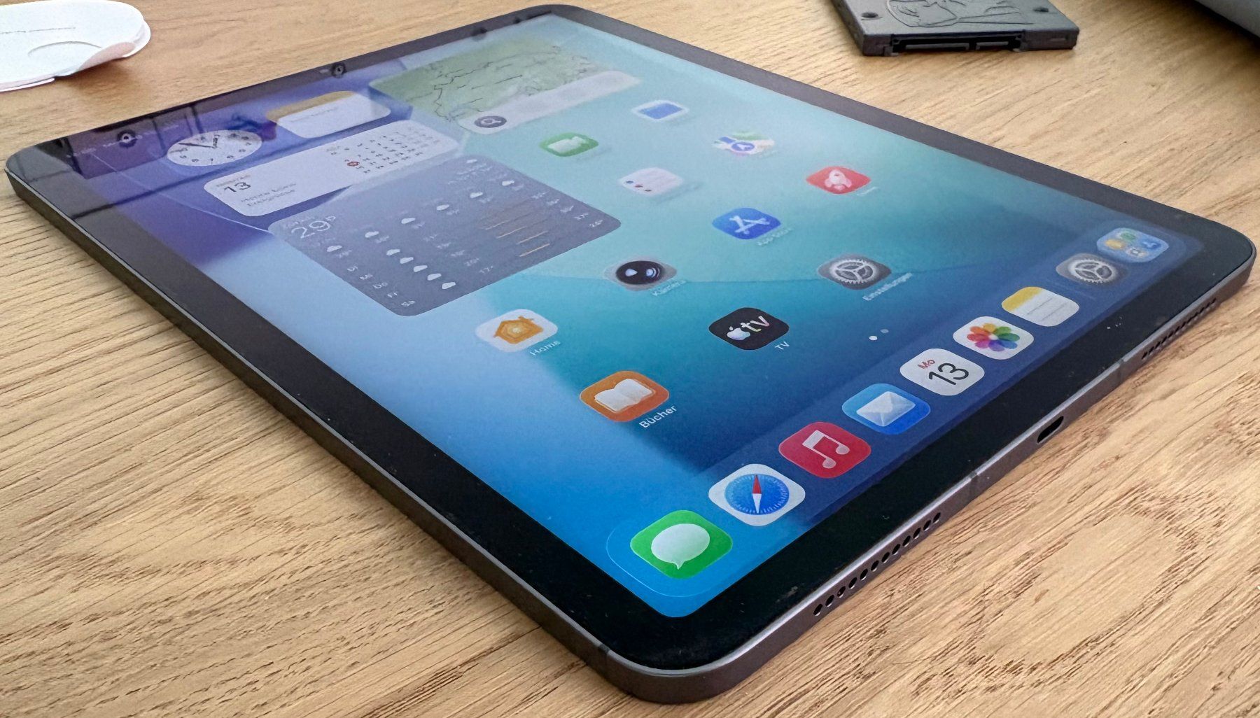Apple Tablet PC: iPad Air (4. Generation)|Space Grau|64 GB|Celular|Hülle – Gebraucht aus Zürich von Gaikokujin 2