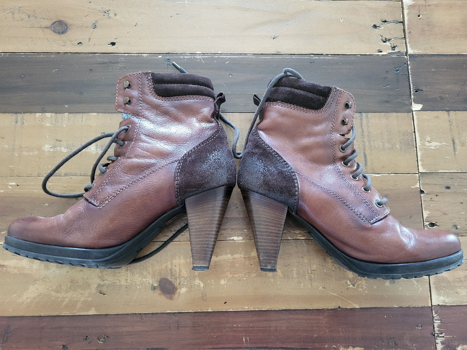 Scarpe da donna: Bottines à lacets en cuir marron - T. 40 – Usato da Ursy venduto da Tchoupitchou 4