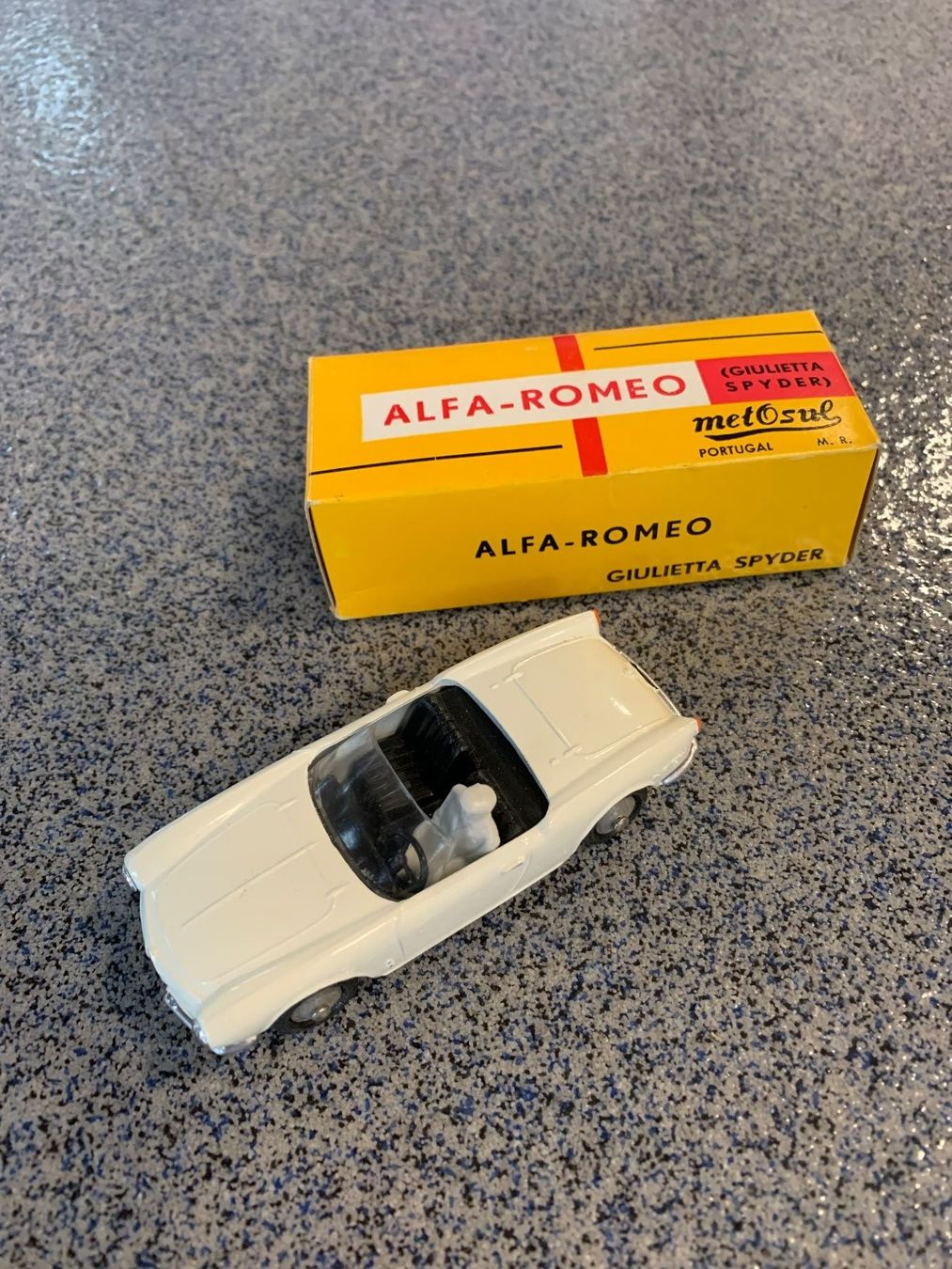 Alfa Romeo Modellautos: Modellauto , Alfa - Romeo Spider , 1 : 43 , Metall – Neu und originalverpackt aus Boswil von pavo1 2